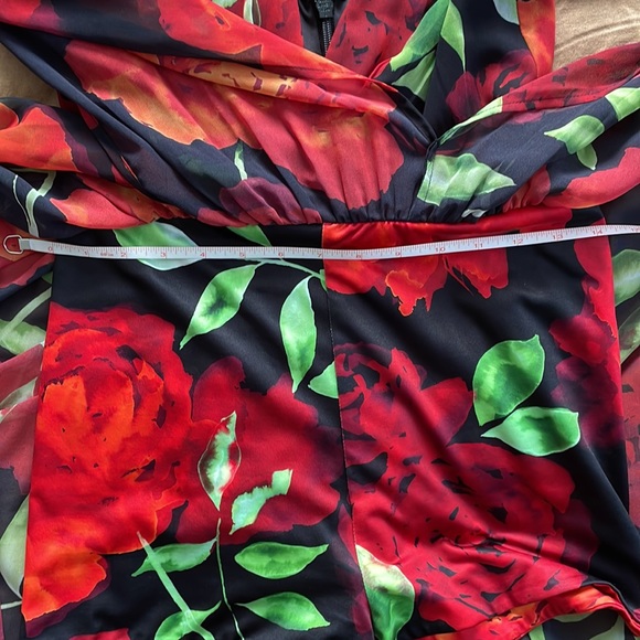 BEBE MAXI DRESS BLACK RED ROSES 6 - Picture 7 of 8